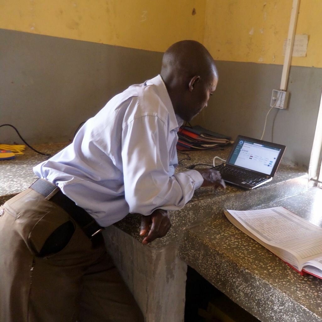 A health worker using the new electronic system at the health center. Photo